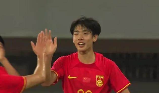 1731502894376007179.png 开云APP-【熊猫杯】朱鹏宇双响杜月徵建功 U19国青6比0蒙古