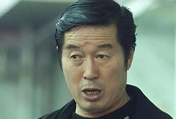 开云体育下载-“体坛败类”马俊仁有多狠?逼队员集体切阑尾,还亲自为女队员打禁药|马家军|世界大学生运动会|曲云霞|田径比赛|藏獒_新浪体育_新浪新闻