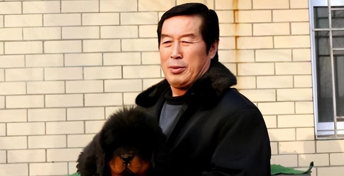 开云体育下载-“体坛败类”马俊仁有多狠?逼队员集体切阑尾,还亲自为女队员打禁药|马家军|世界大学生运动会|曲云霞|田径比赛|藏獒_新浪体育_新浪新闻